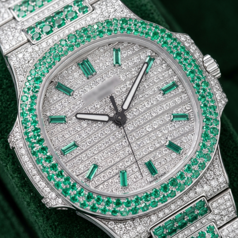 Emerald Luxe Diamond Watch - Image 4